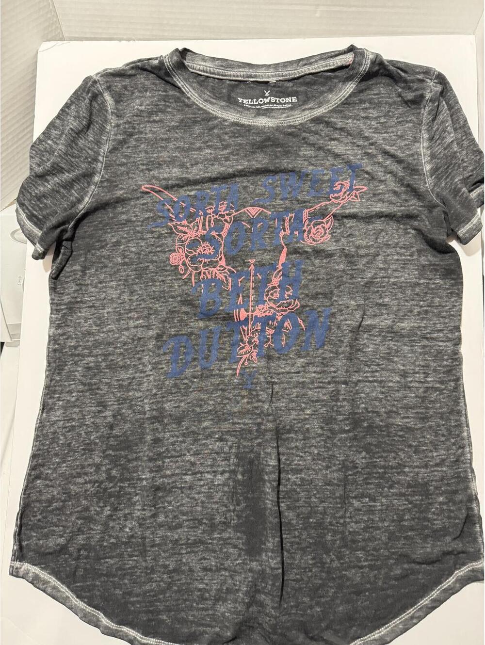 Yellowstone Graphic Short Sleeve T-Shirt Medium
